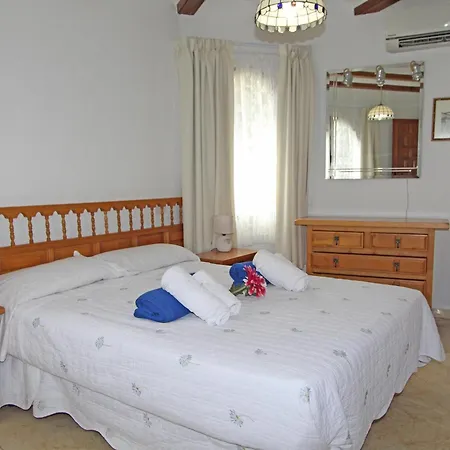 Villa Confortable Con Piscina Privada Y Aire Acondicionado En Moraira - Hisp-216-226